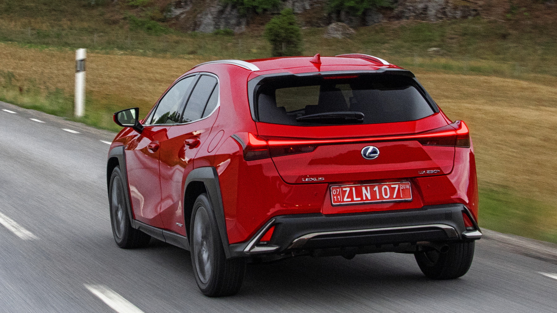 Lexus UX 250h