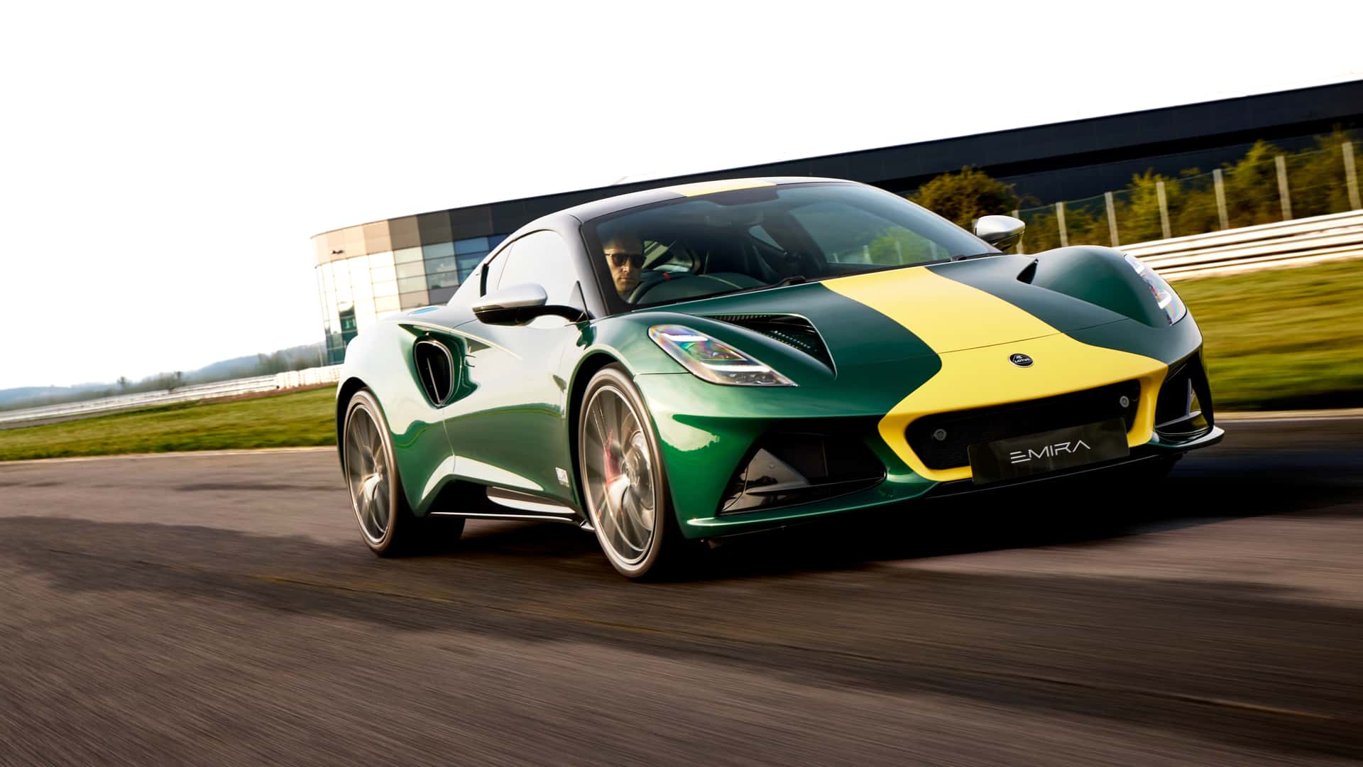 Lotus Emira