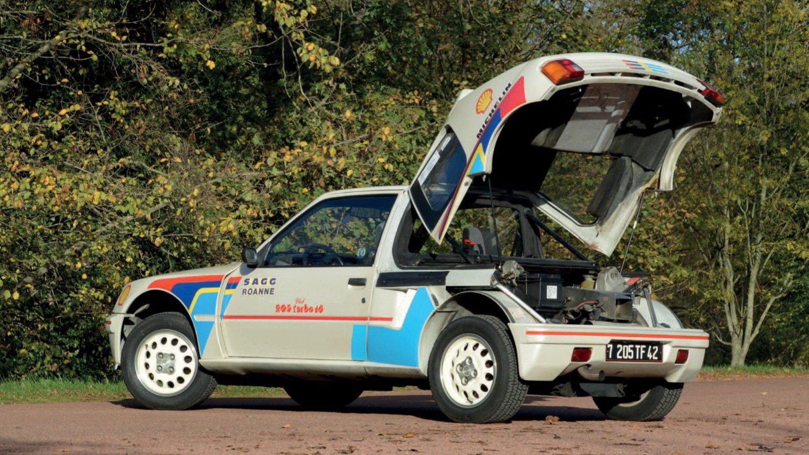 Peugeot 205 T16, photo credit Aguttes