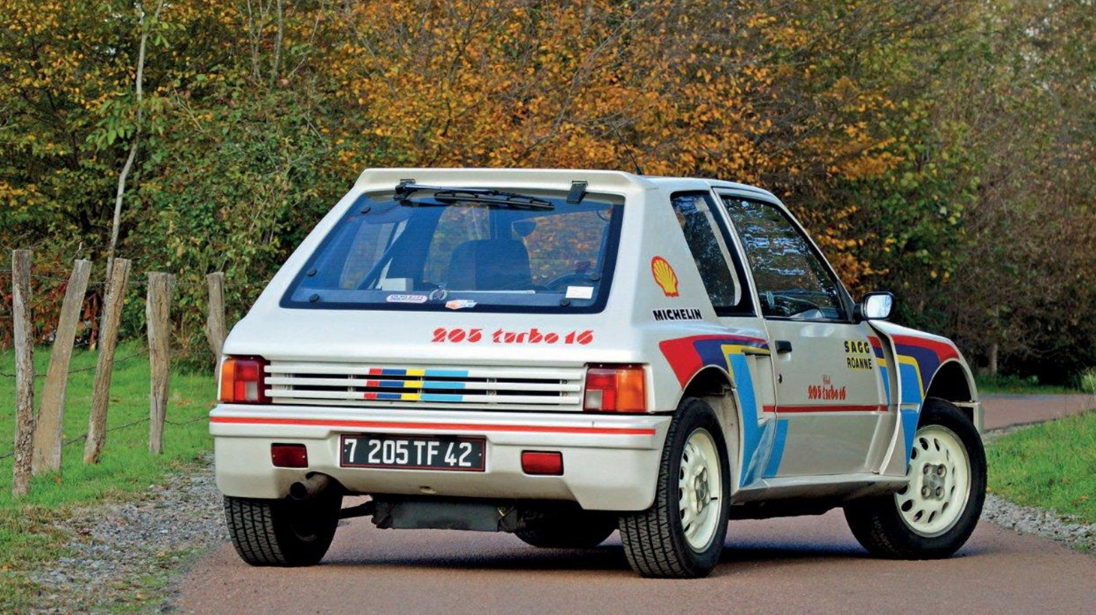 Peugeot 205 T16, photo credit Aguttes