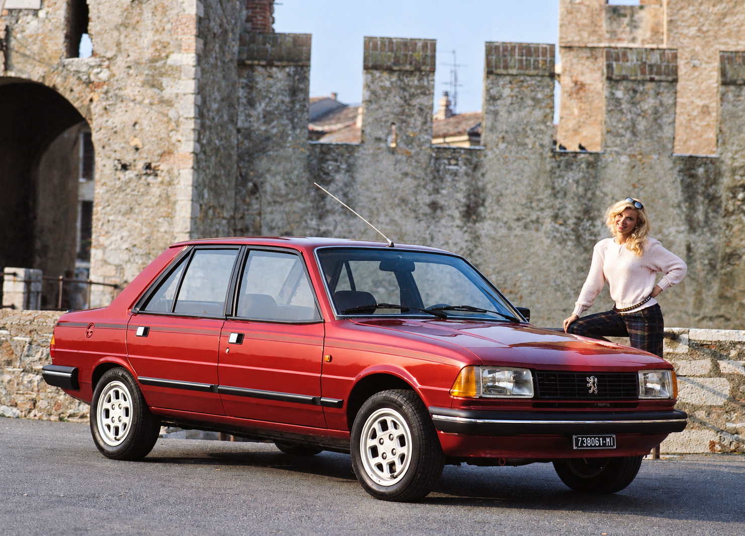 Peugeot 305