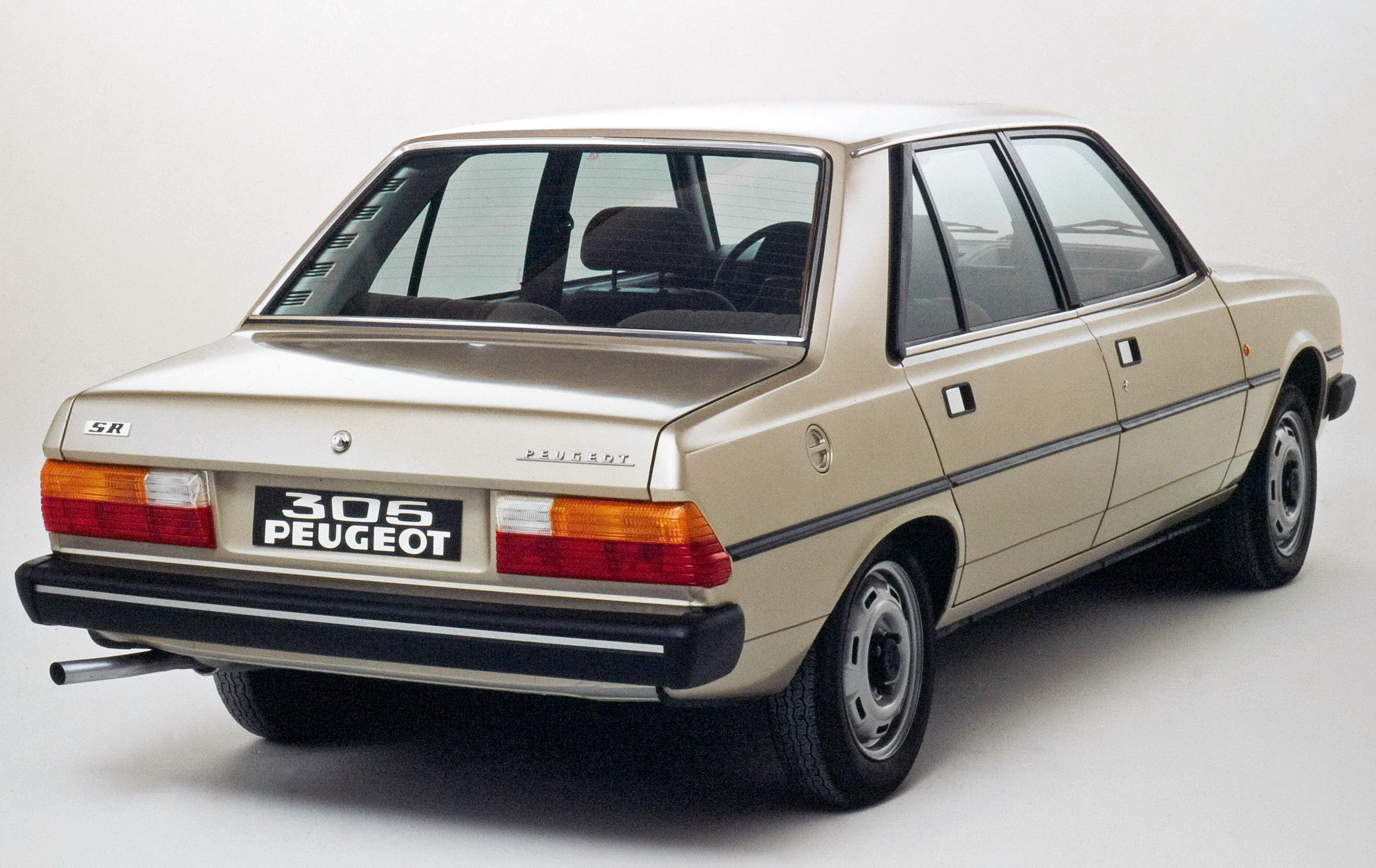 Peugeot 305