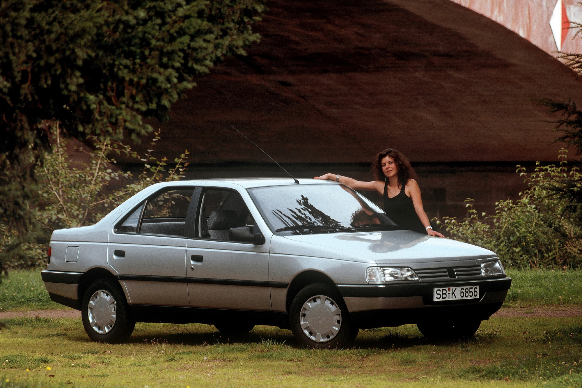 Peugeot 305