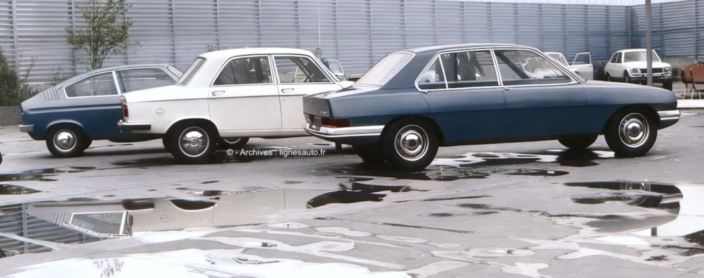 Peugeot 305