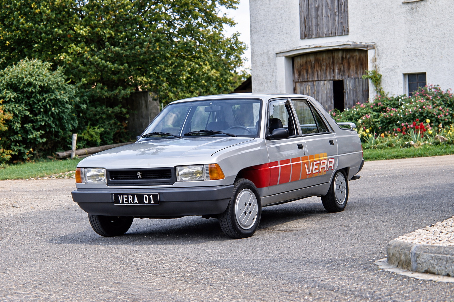 Peugeot 305