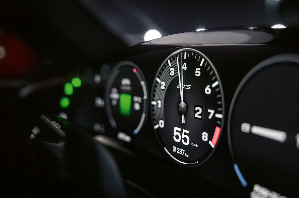 Porsche Taycan e-shift