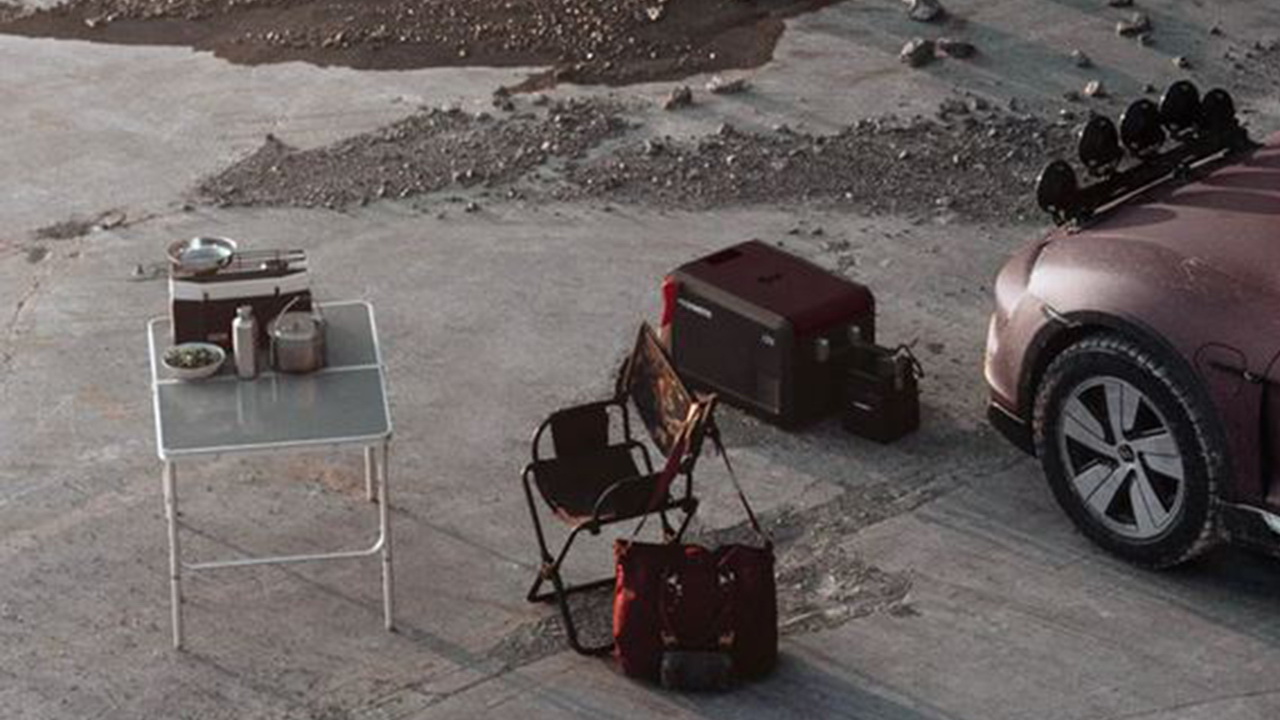 Porsche Taycan Cross Turismo, camping car by Db