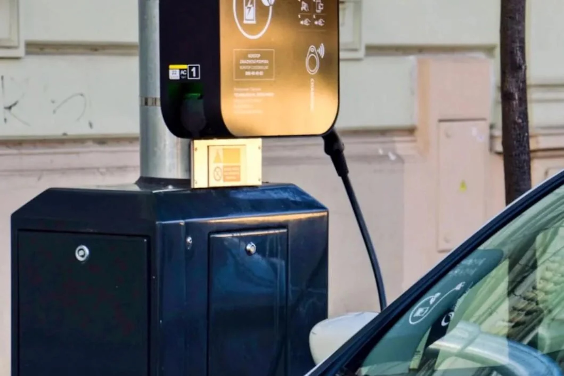 κολόνες φωτισμού