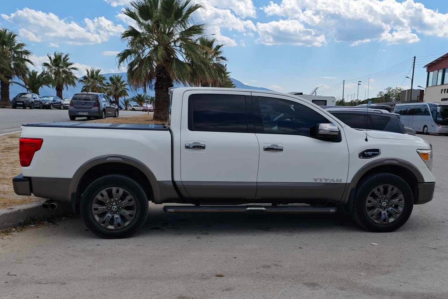 Nissan Titan