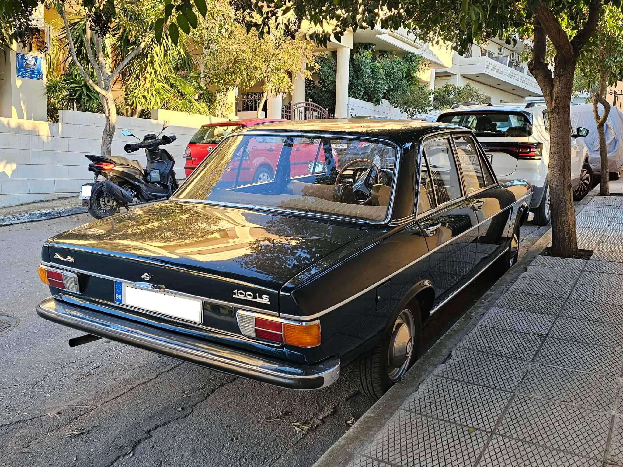 Audi 100