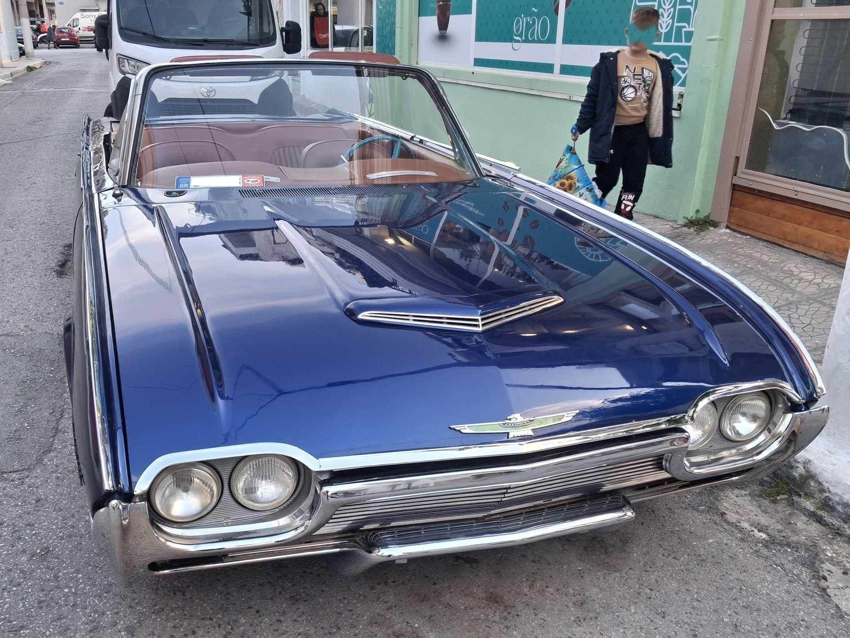 Ford Thunderbird