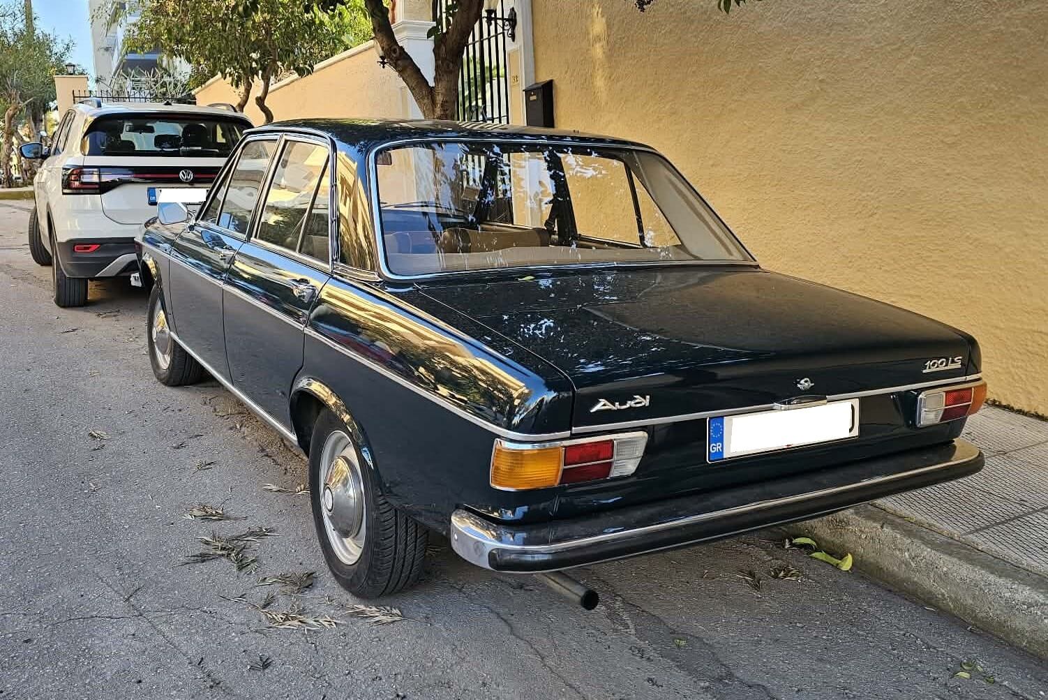 Audi 100