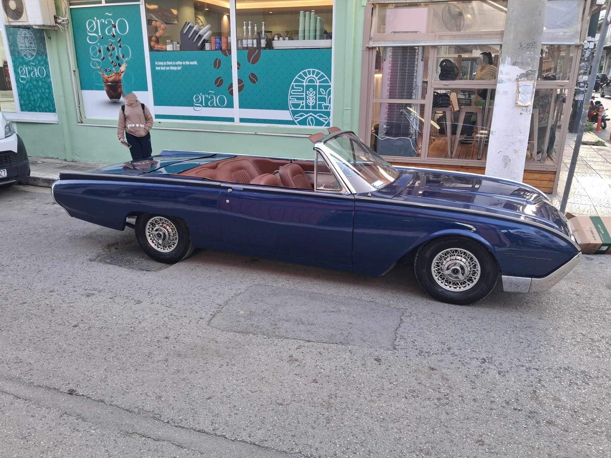 Ford Thunderbird