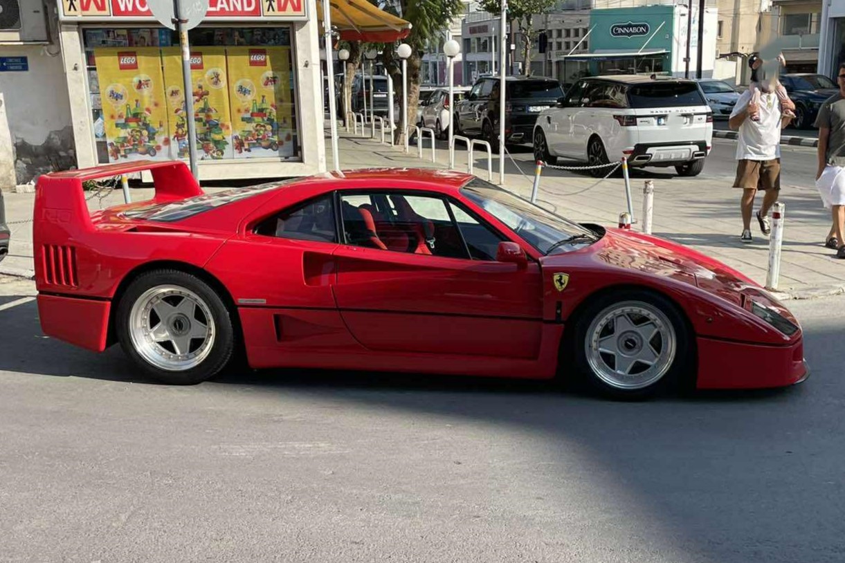 Ferrari F40