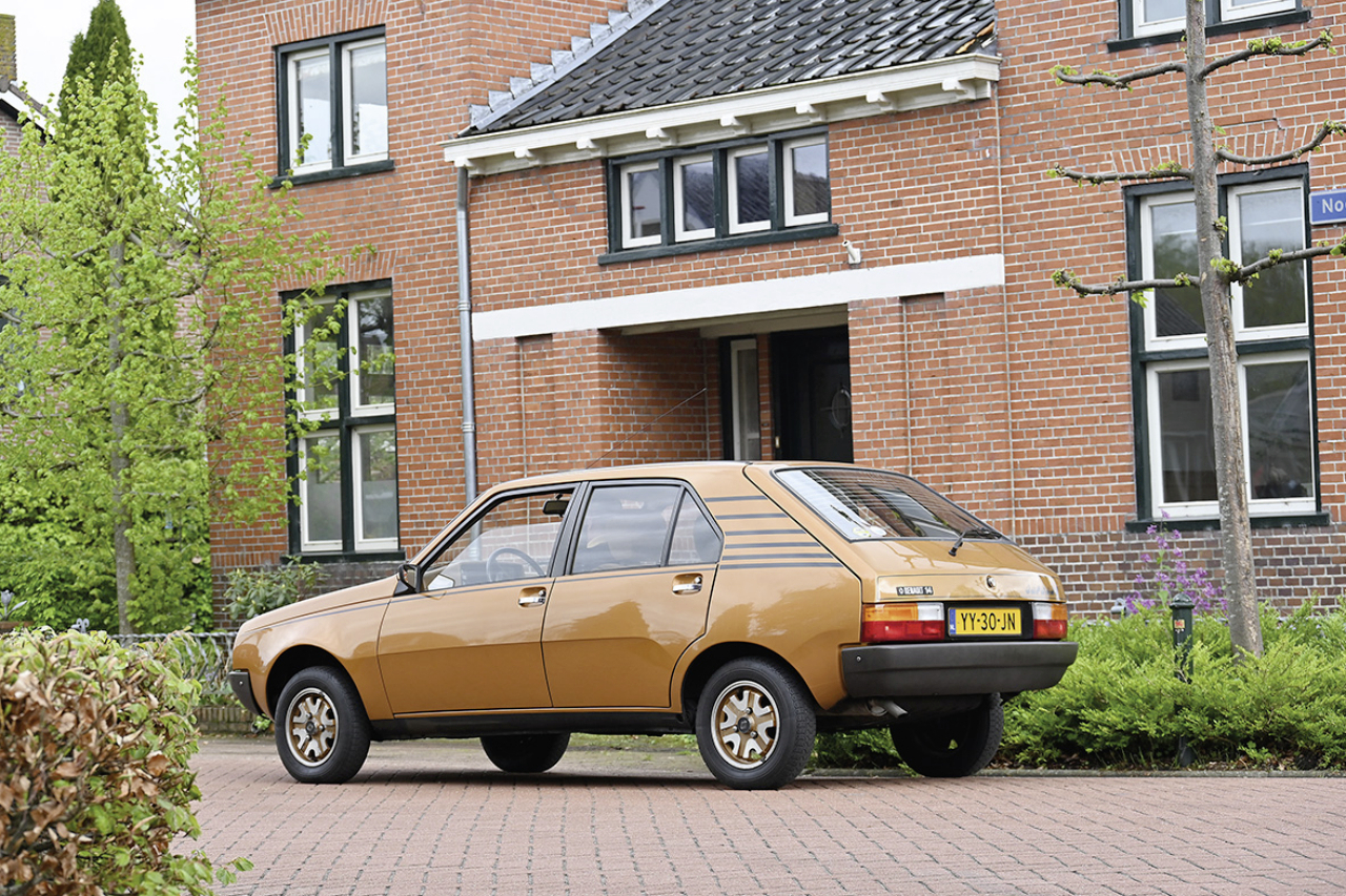 Renault 14