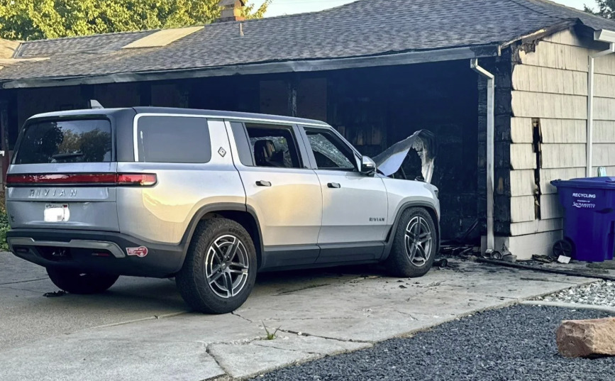 Rivian R1S