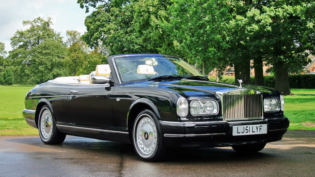 Rolls-Royce Corniche 2000