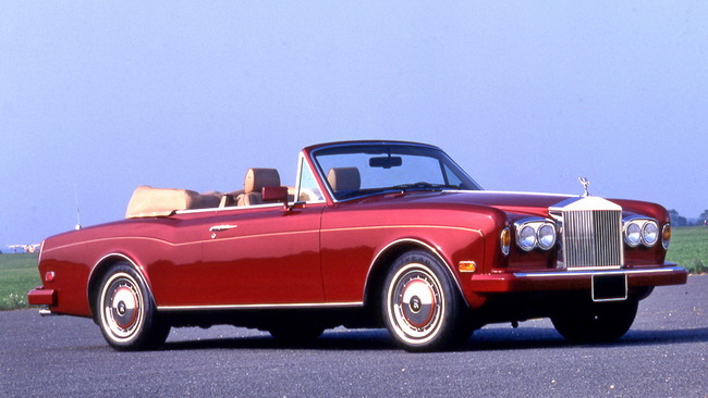 Rolls-Royce Corniche Convertible IV