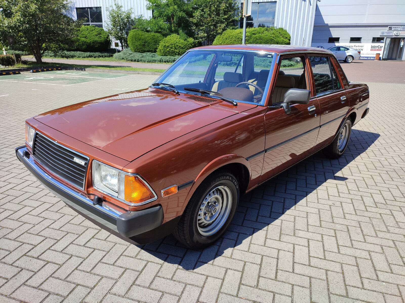 Mazda 323F