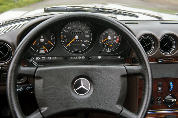 Mercedes-Benz 500 SL EU spec