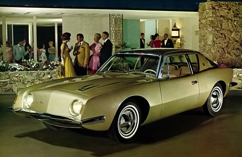 Studebaker Avanti