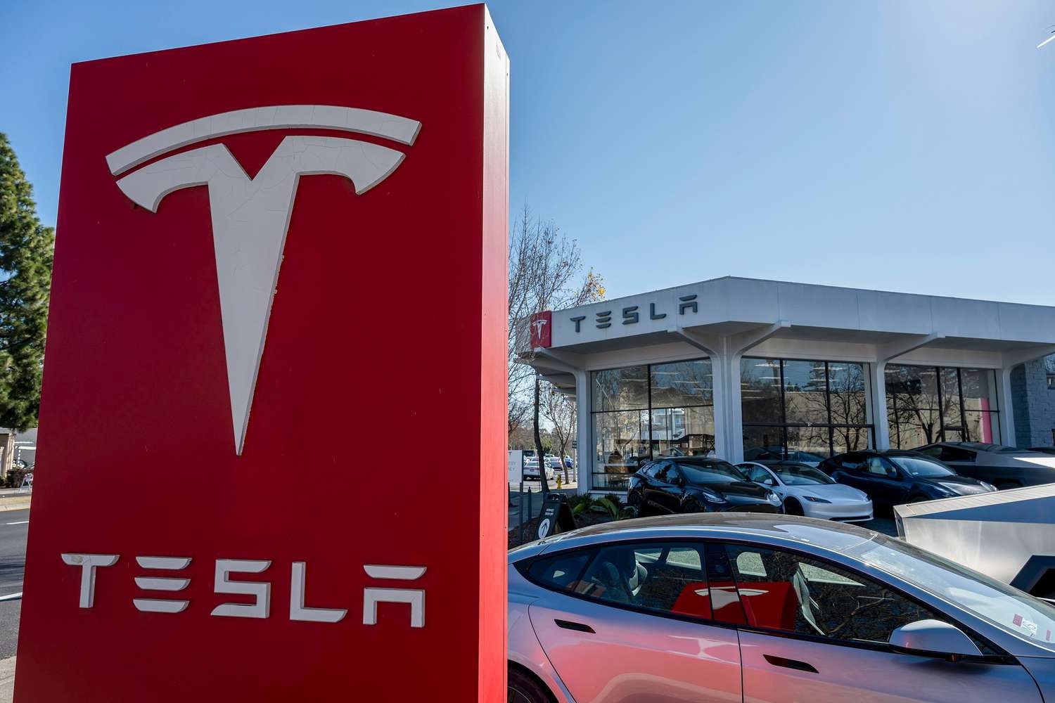 Tesla