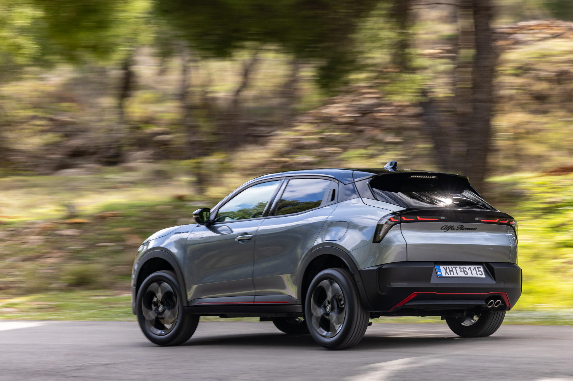 Test drive: Alfa Romeo Junior Ibrida, Photo © DRIVE Media Group/Thanassis Koutsogiannis