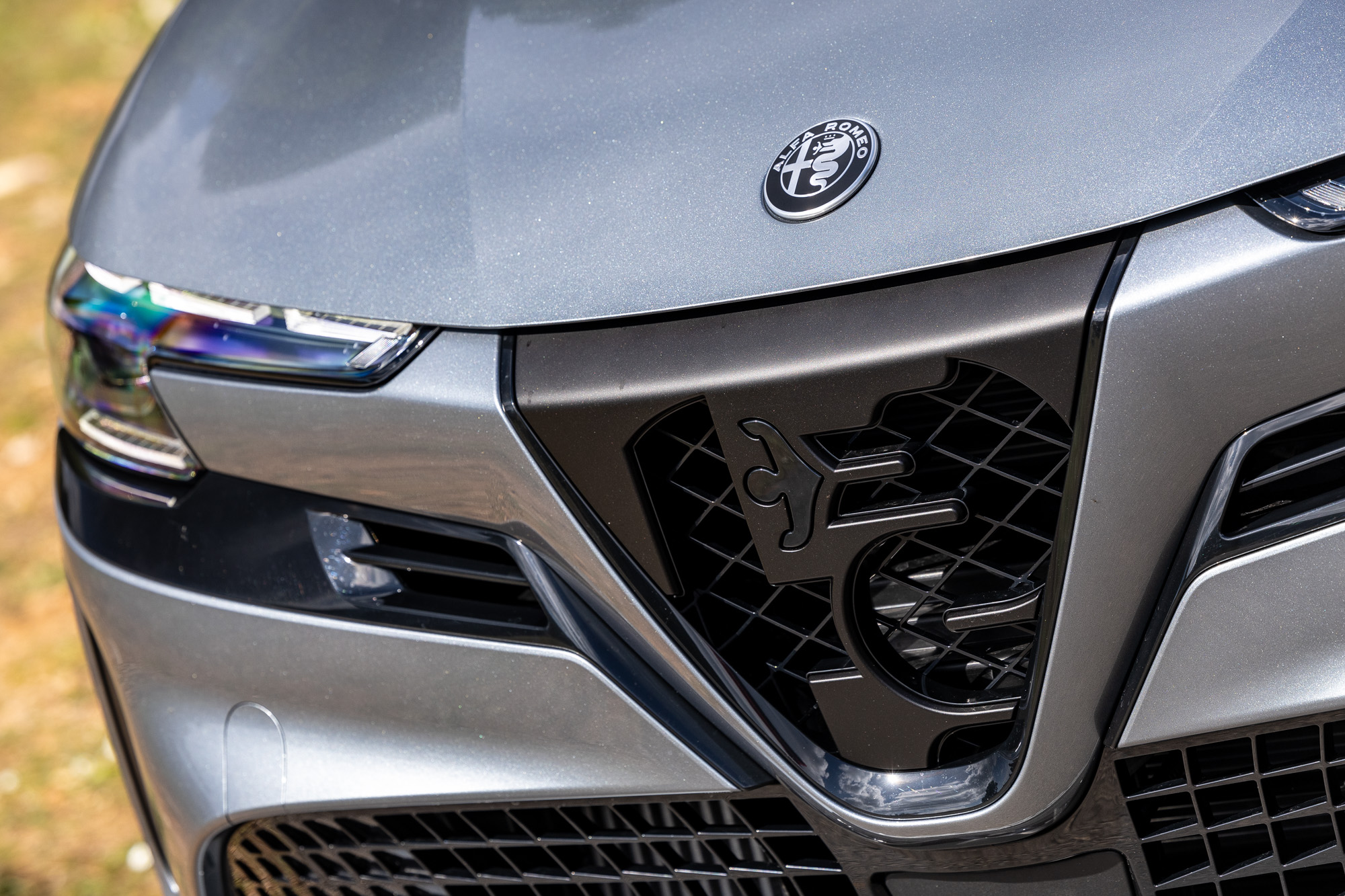 Test drive: Alfa Romeo Junior Ibrida, Photo © DRIVE Media Group/Thanassis Koutsogiannis