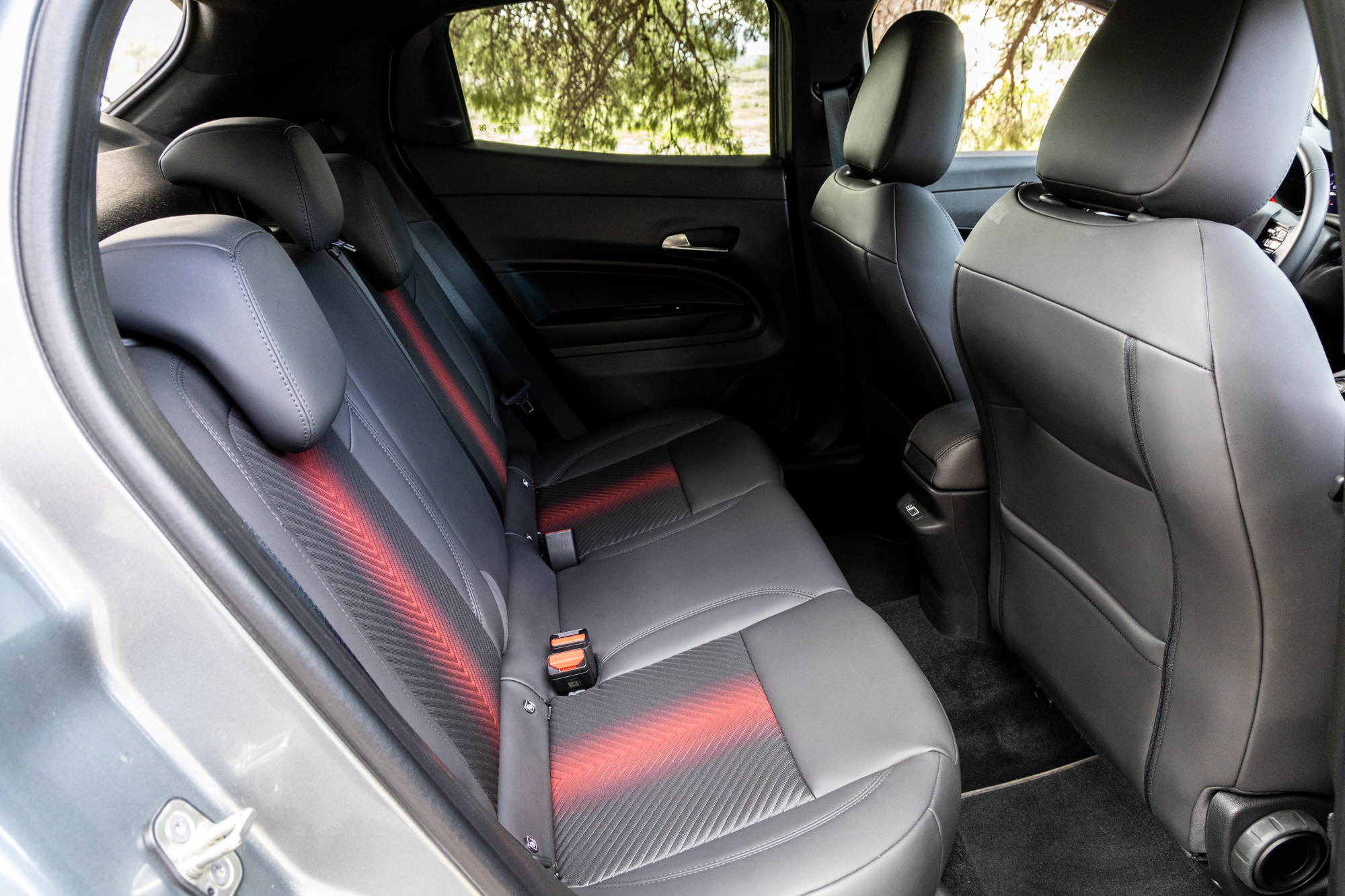 Test drive: Alfa Romeo Junior Ibrida, Photo © DRIVE Media Group/Thanassis Koutsogiannis