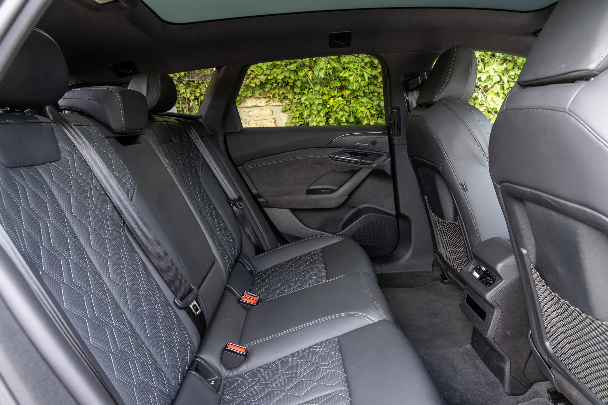 Test drive: Audi S6 Avant e-tron, Photo © DRIVE Media Group/Thanassis Koutsogiannis