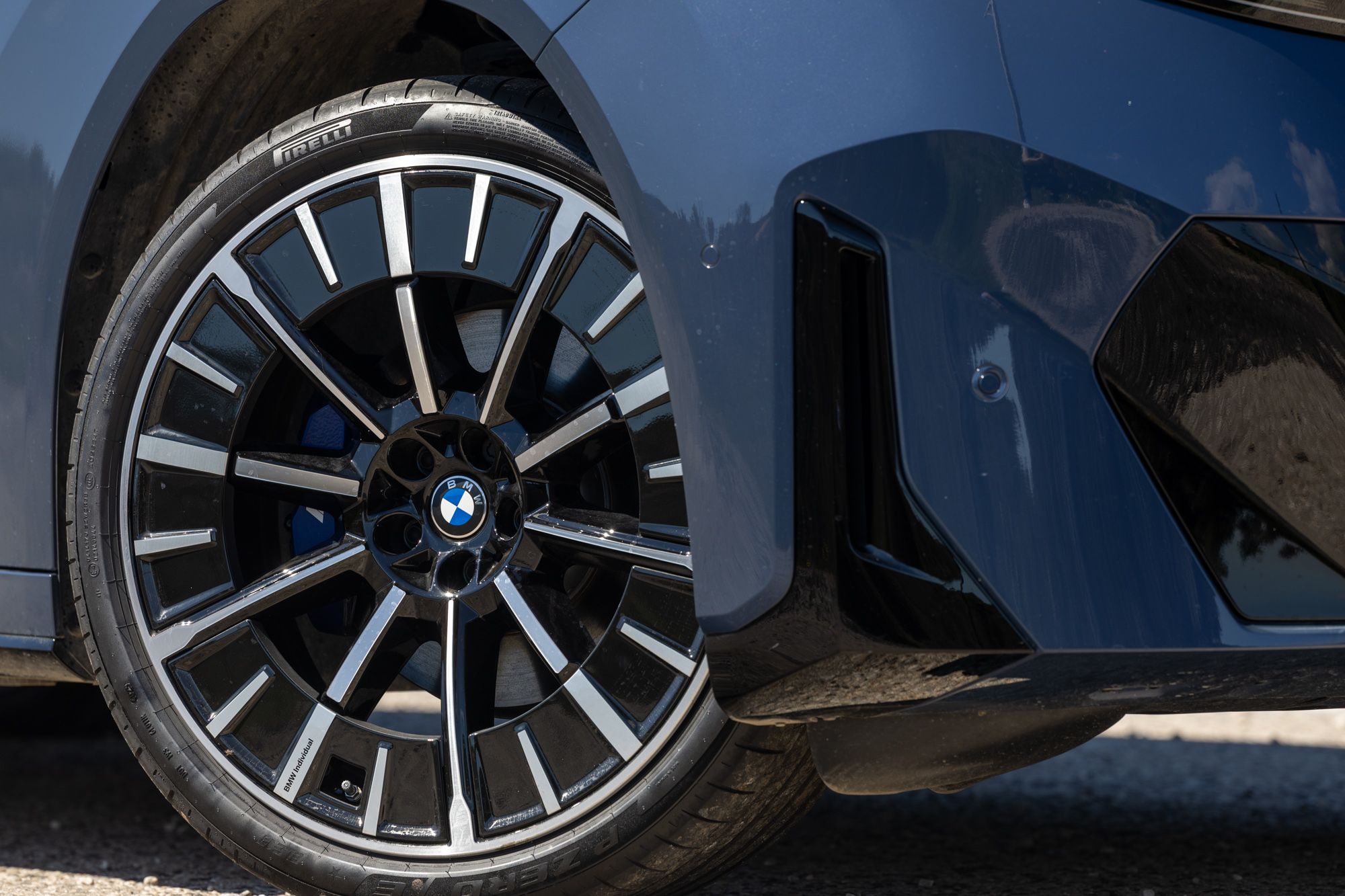 Test Drive: BMW iX3 50 xDrive, Photo © DRIVE Media Group/Thanassis Koutsogiannis