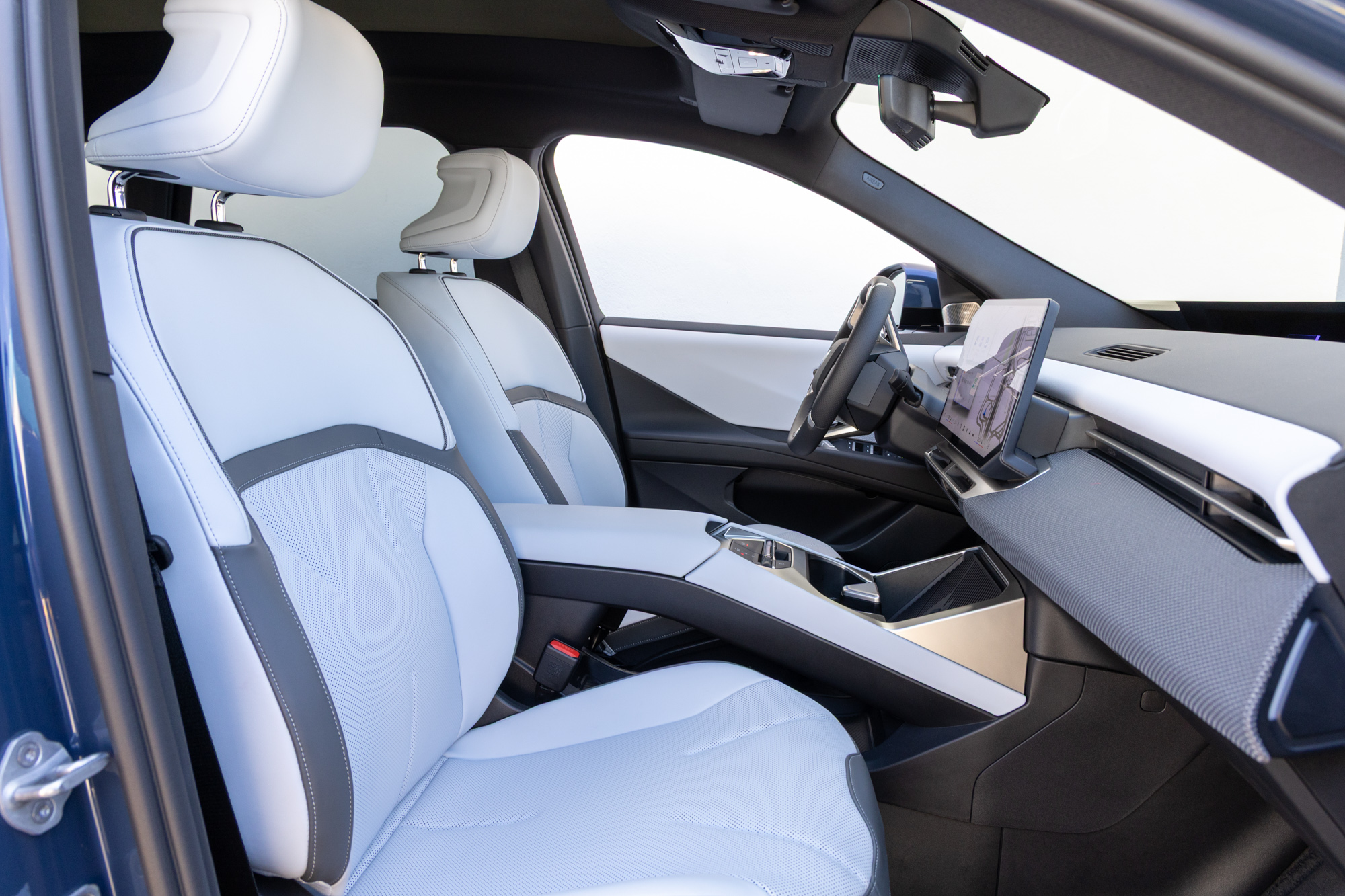 Test Drive: BMW iX3 50 xDrive, Photo © DRIVE Media Group/Thanassis Koutsogiannis