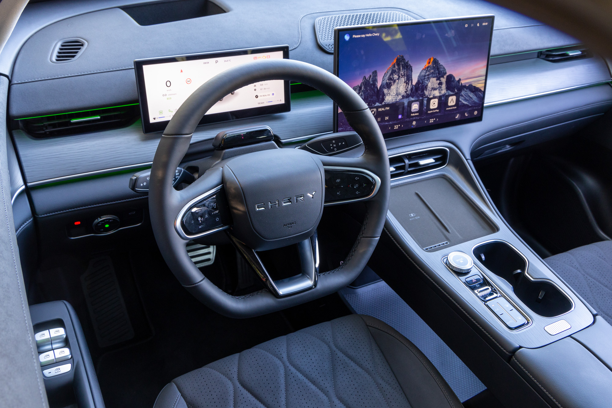 Test drive: Chery Tiggo 8 1.6T GDI, Photo © DRIVE Media Group/Thanassis Koutsogiannis