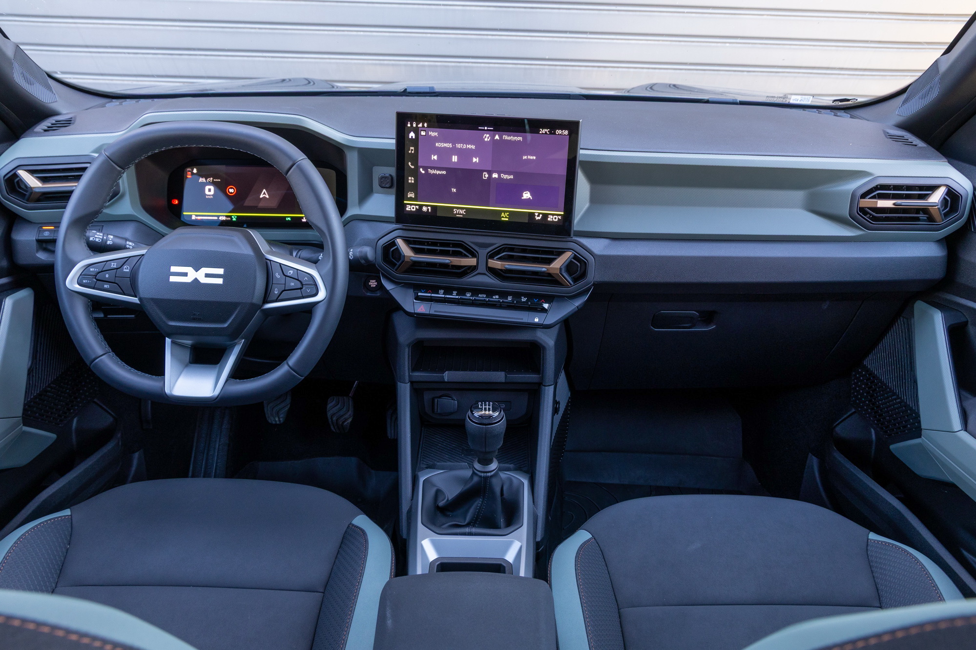 Test drive: Dacia Bigster mild hybrid-G 140, Photo © DRIVE Media Group/Thanassis Koutsogiannis