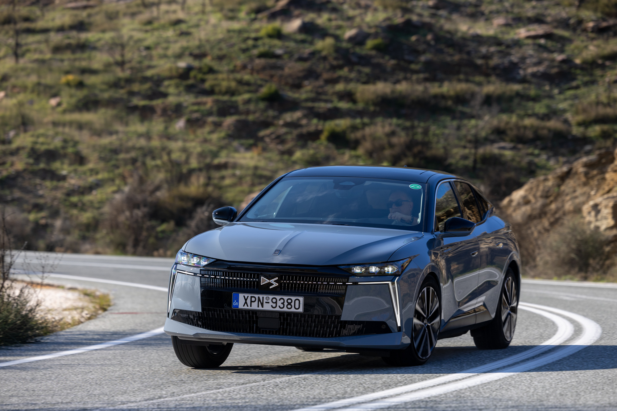 Test drive: DS N°4 E-Tense, Photo @ DRIVE Media Group/Thanassis Koutsogiannis