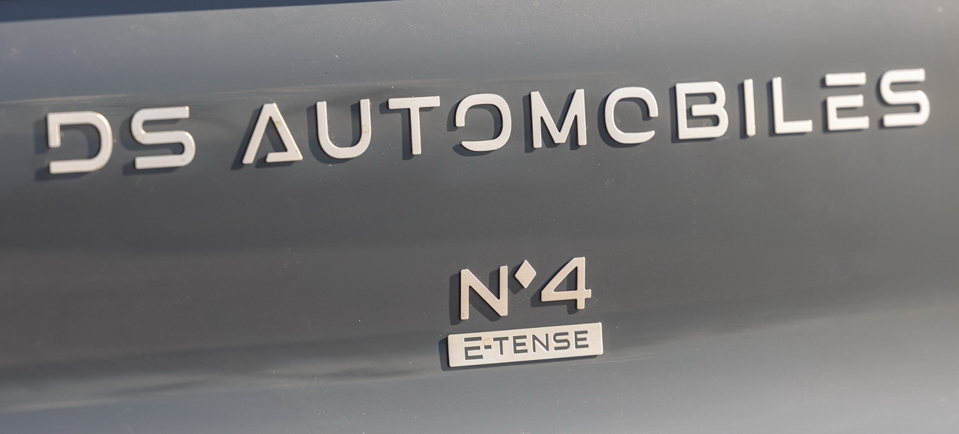 Test drive: DS N°4 E-Tense, Photo @ DRIVE Media Group/Thanassis Koutsogiannis