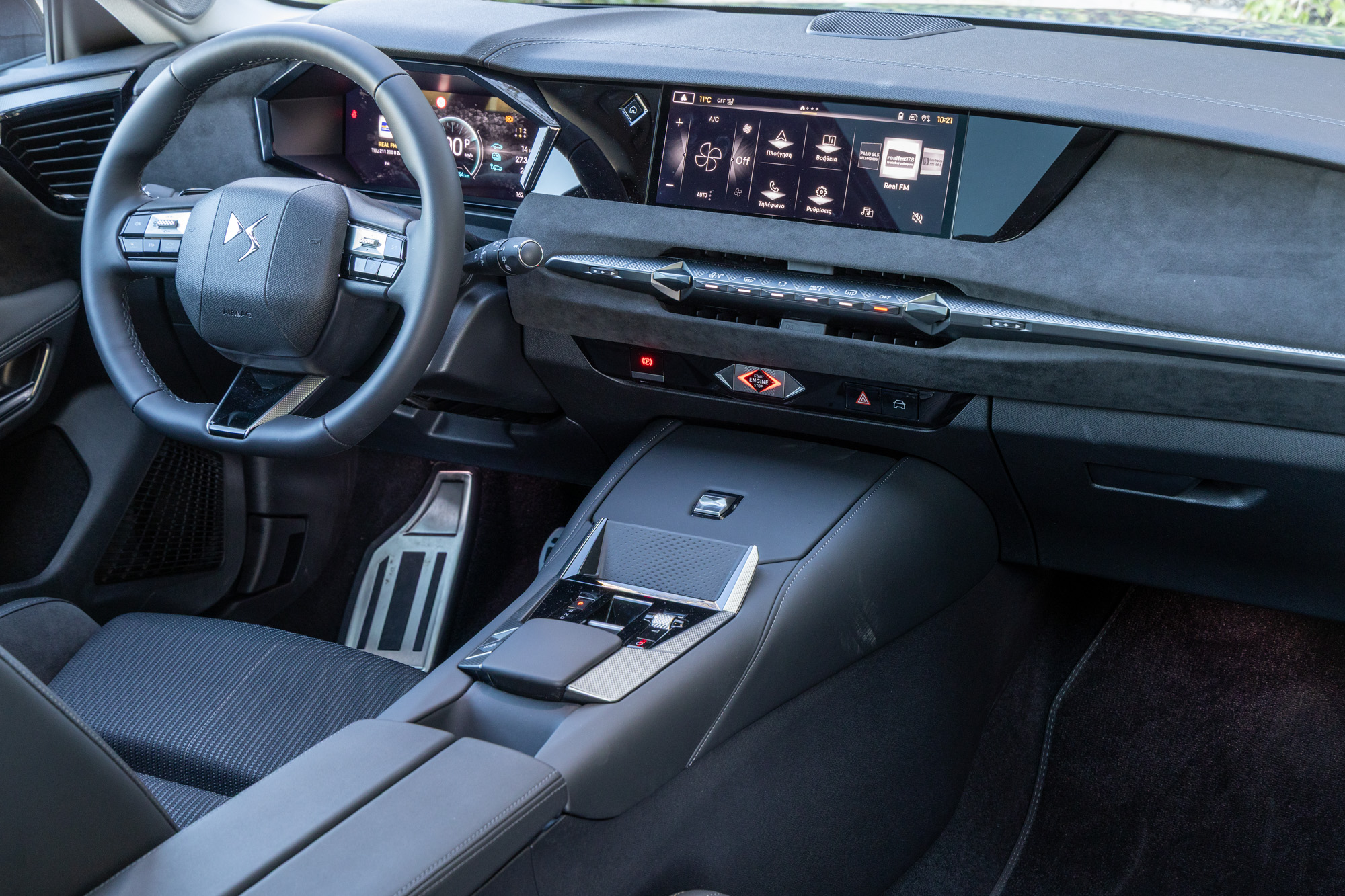 Test drive: DS N°4 E-Tense, Photo @ DRIVE Media Group/Thanassis Koutsogiannis