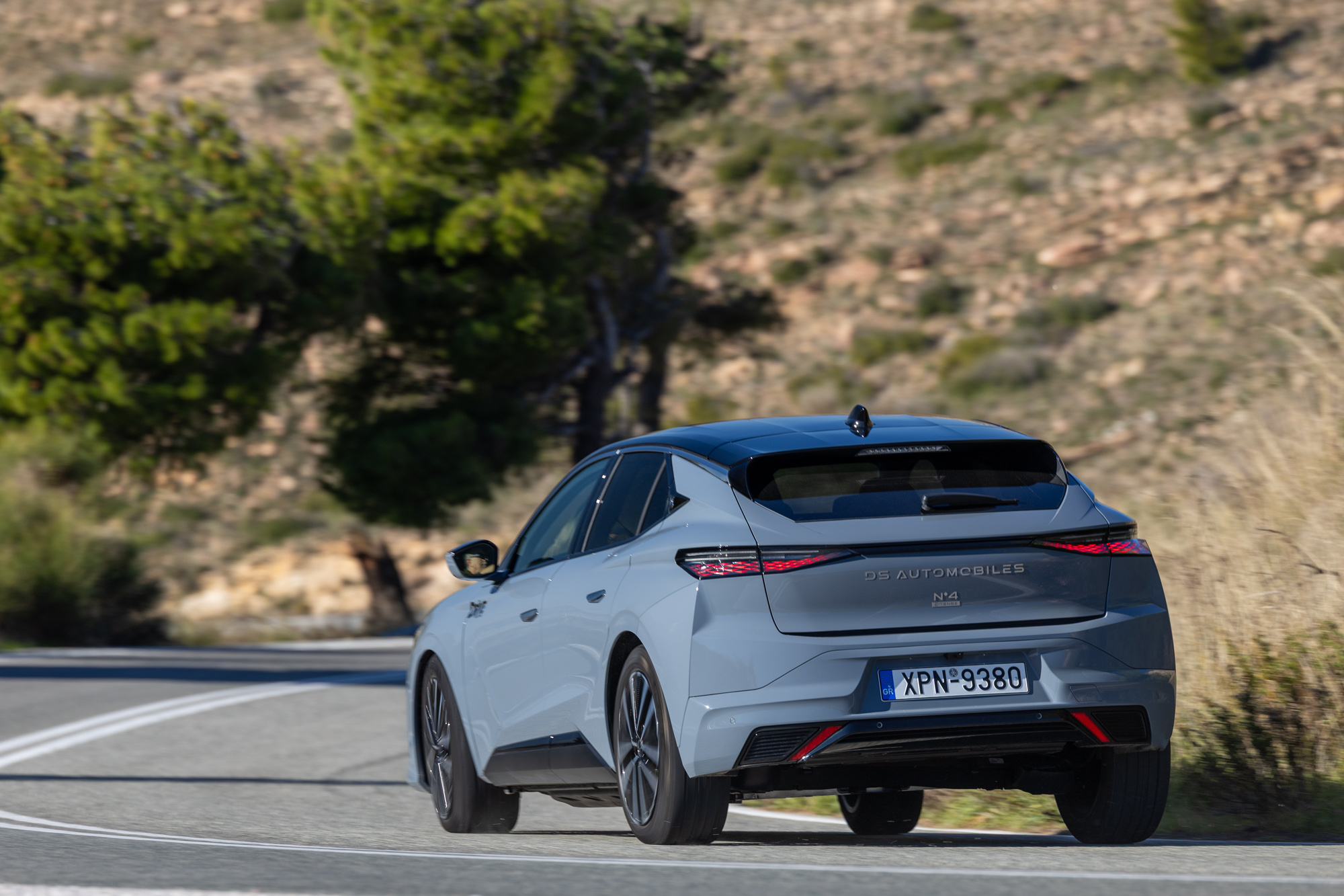 Test drive: DS N°4 E-Tense, Photo @ DRIVE Media Group/Thanassis Koutsogiannis