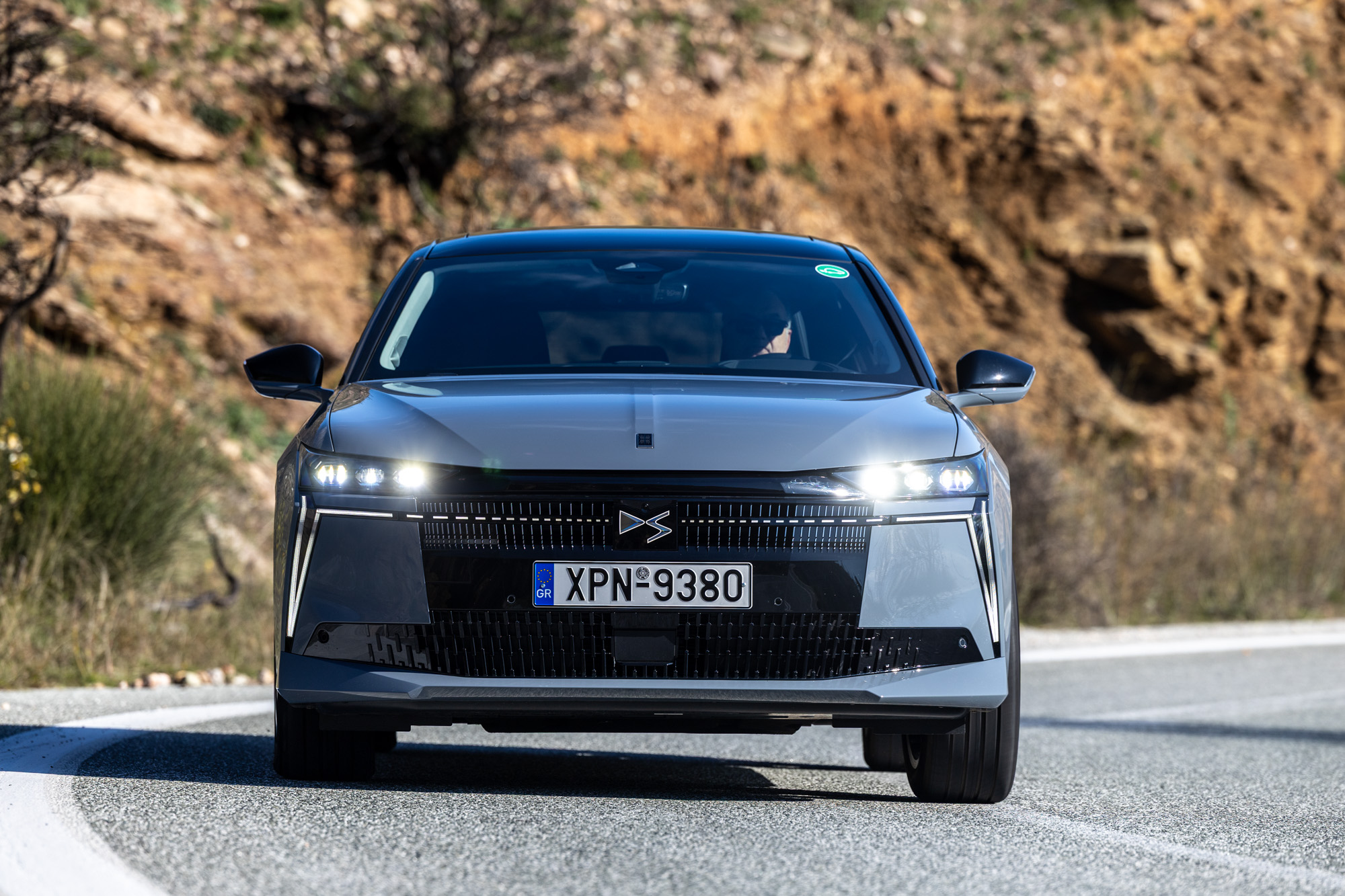 Test drive: DS N°4 E-Tense, Photo @ DRIVE Media Group/Thanassis Koutsogiannis