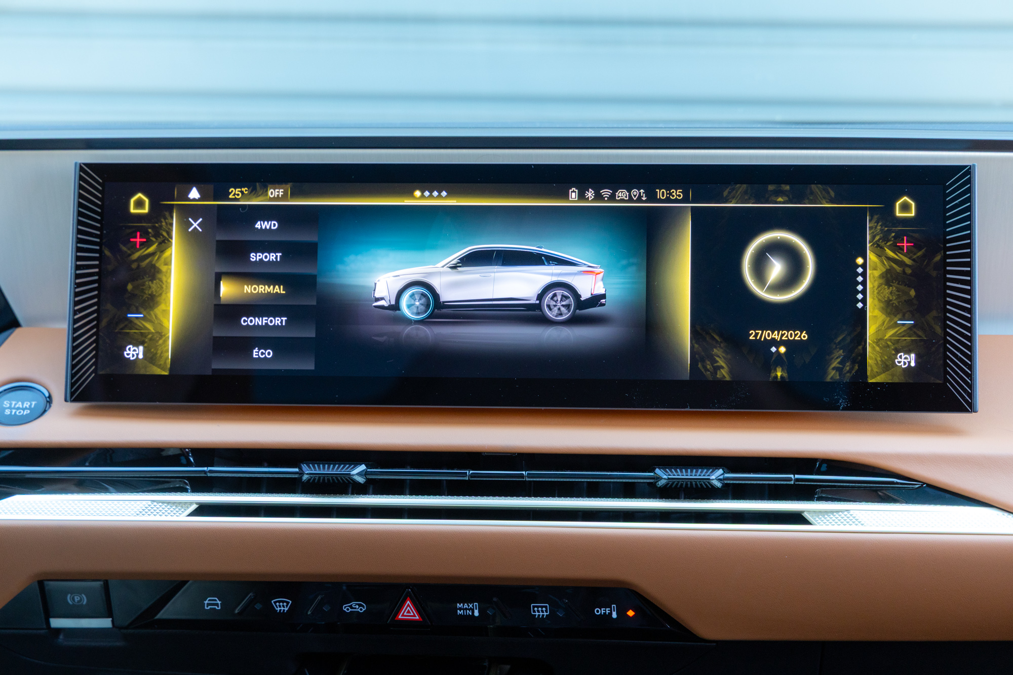 Test drive: DS N°8 Long Range AWD, Photo © DRIVE Media Group/Thanassis Koutsogiannis