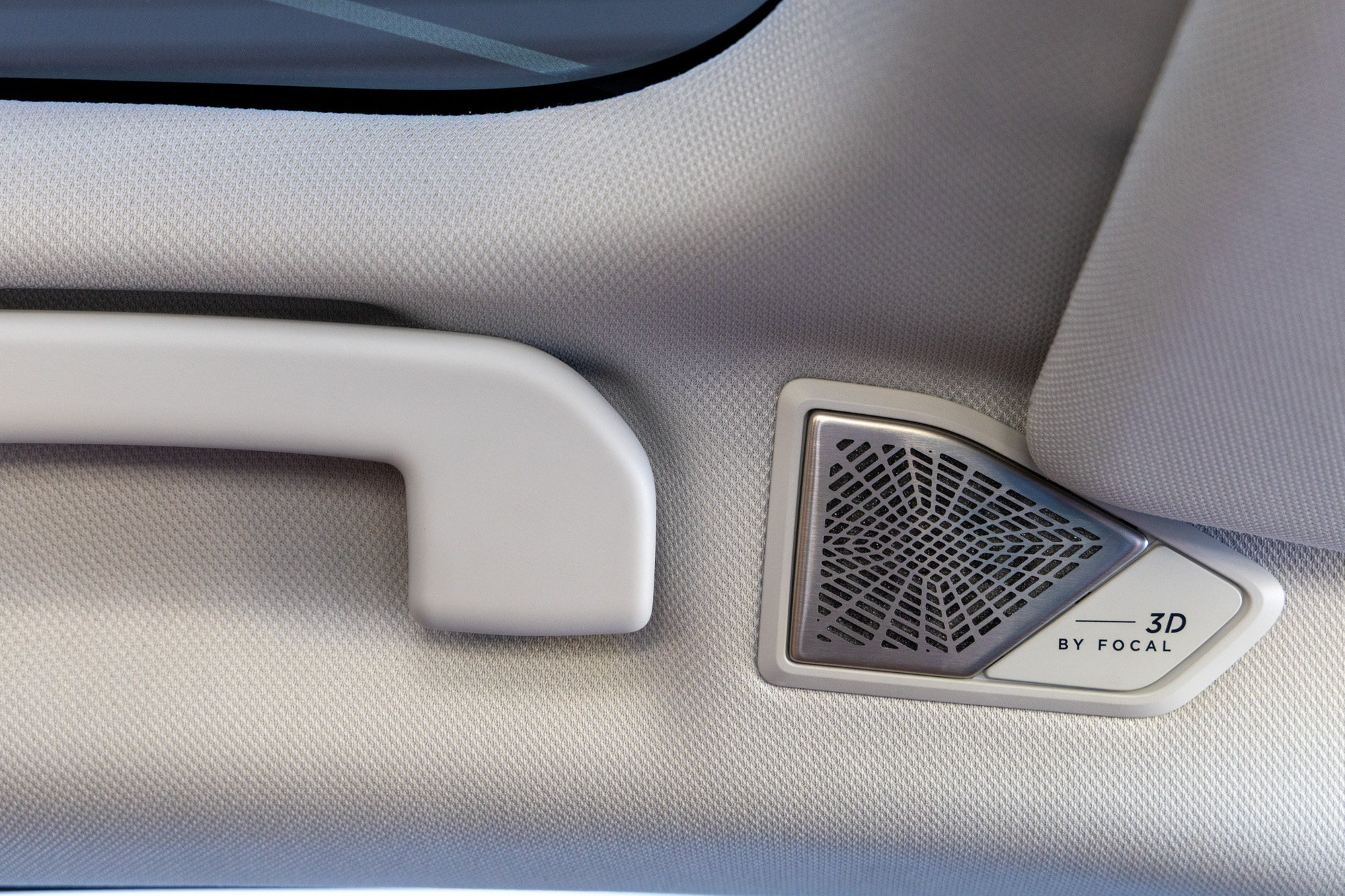 Test drive: DS N°8 Long Range AWD, Photo © DRIVE Media Group/Thanassis Koutsogiannis