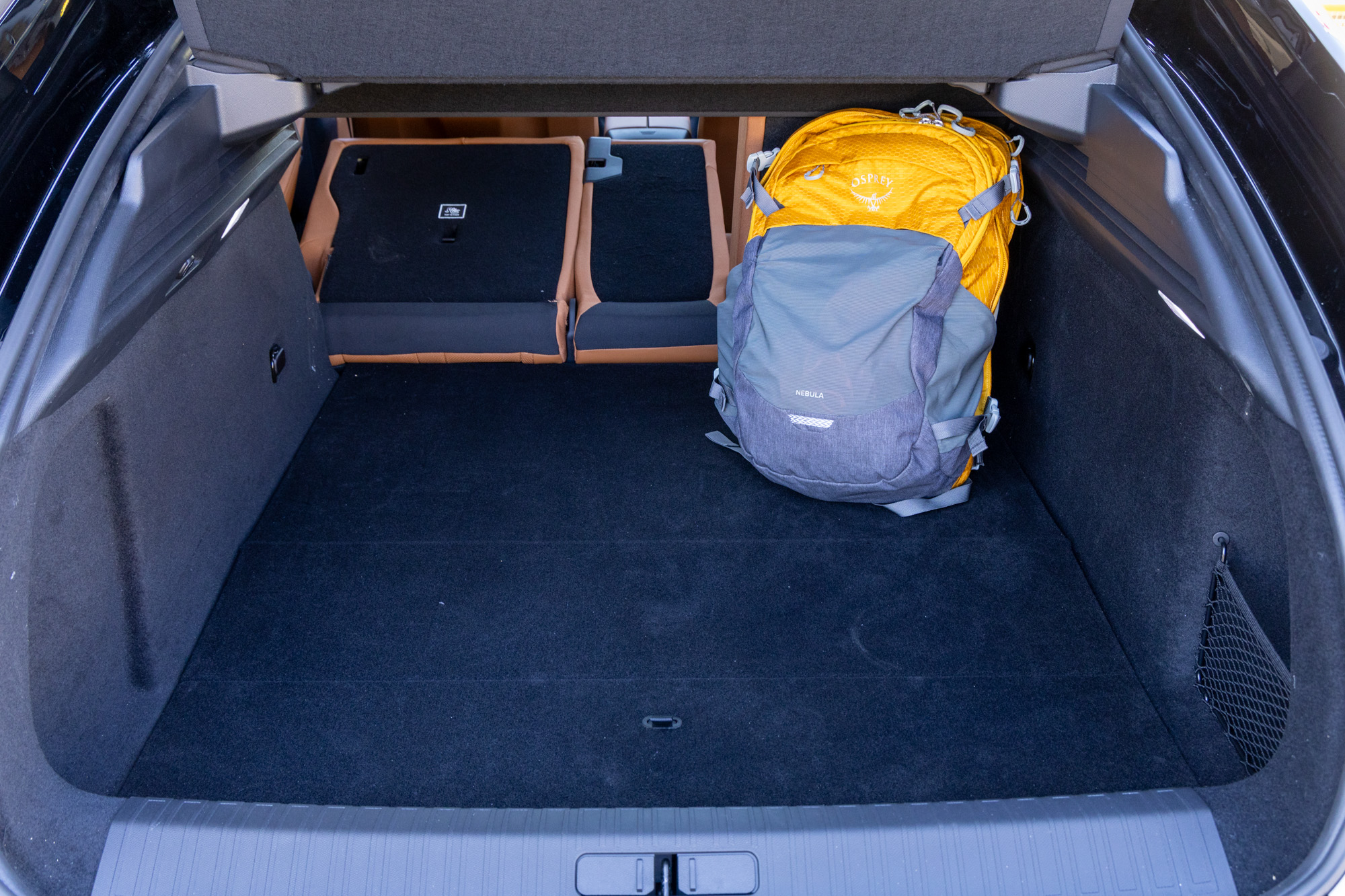 Test drive: DS N°8 Long Range AWD, Photo © DRIVE Media Group/Thanassis Koutsogiannis