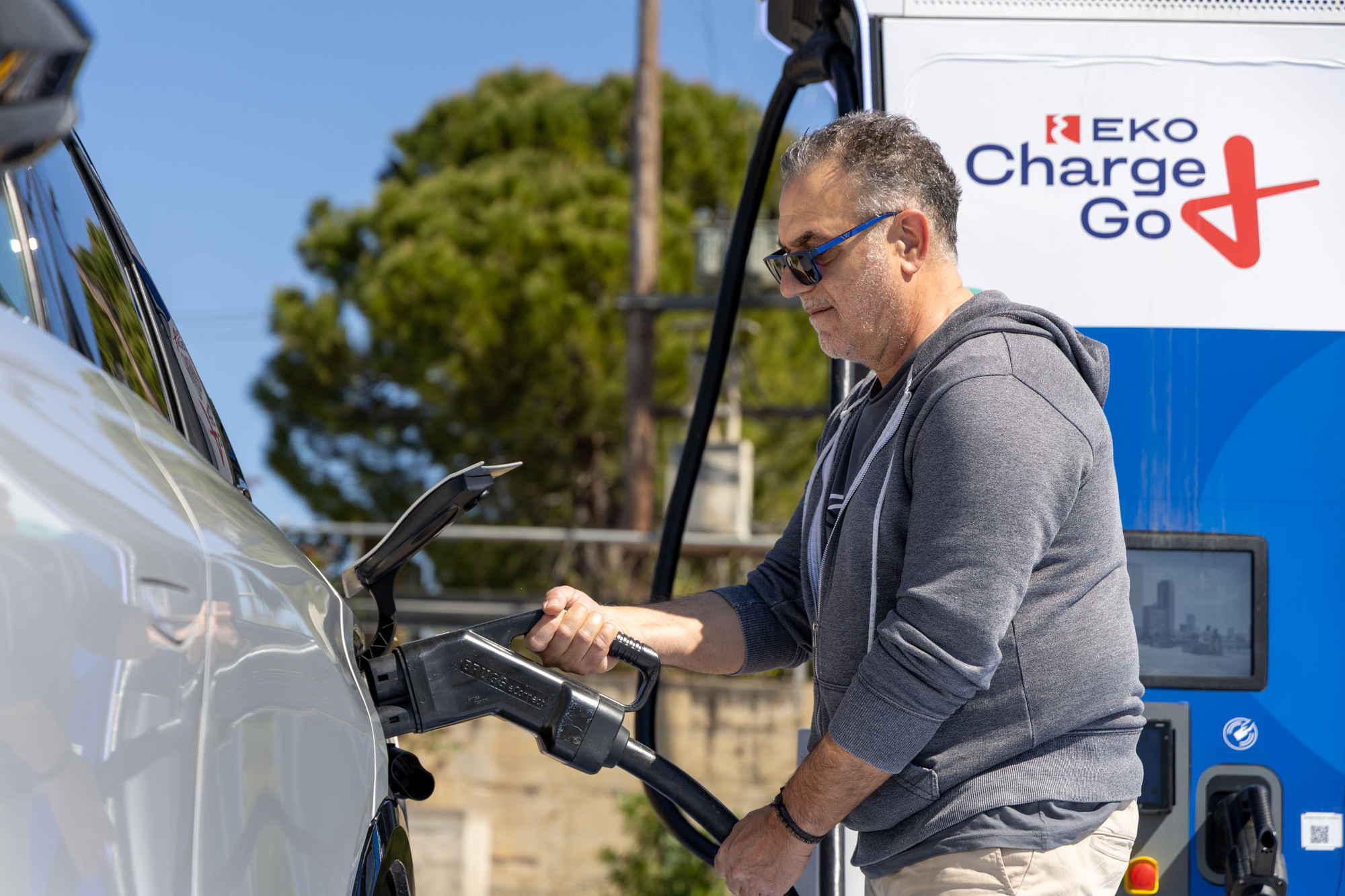 Test drive: DS N°8 Long Range AWD, Photo © DRIVE Media Group/Thanassis Koutsogiannis