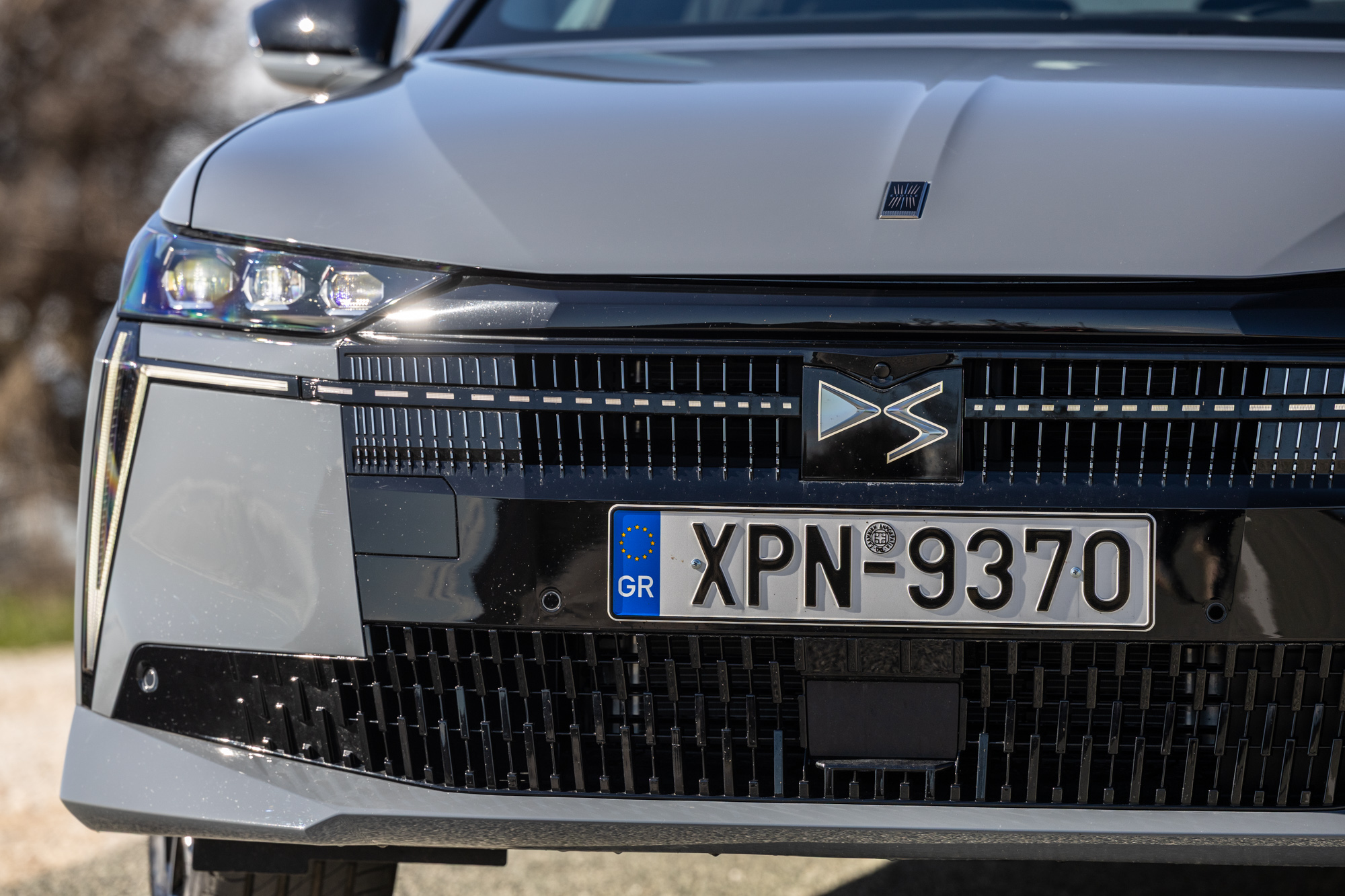 Test drive: DS N°4 Hybrid 145, Photo © DRIVE Media Group/Thanassis Koutsogiannis