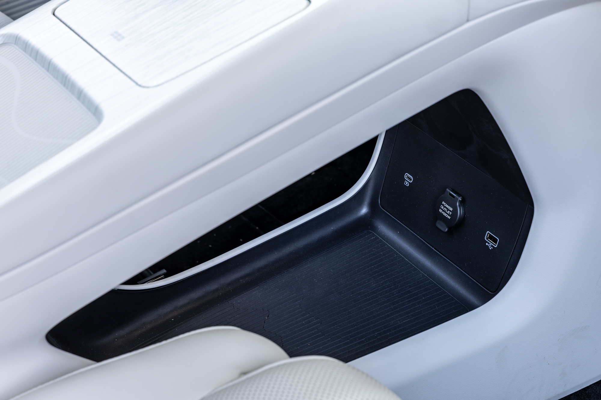 Test drive: Geely EX5, Photo © DRIVE Media Group/Thanassis Koutsogiannis