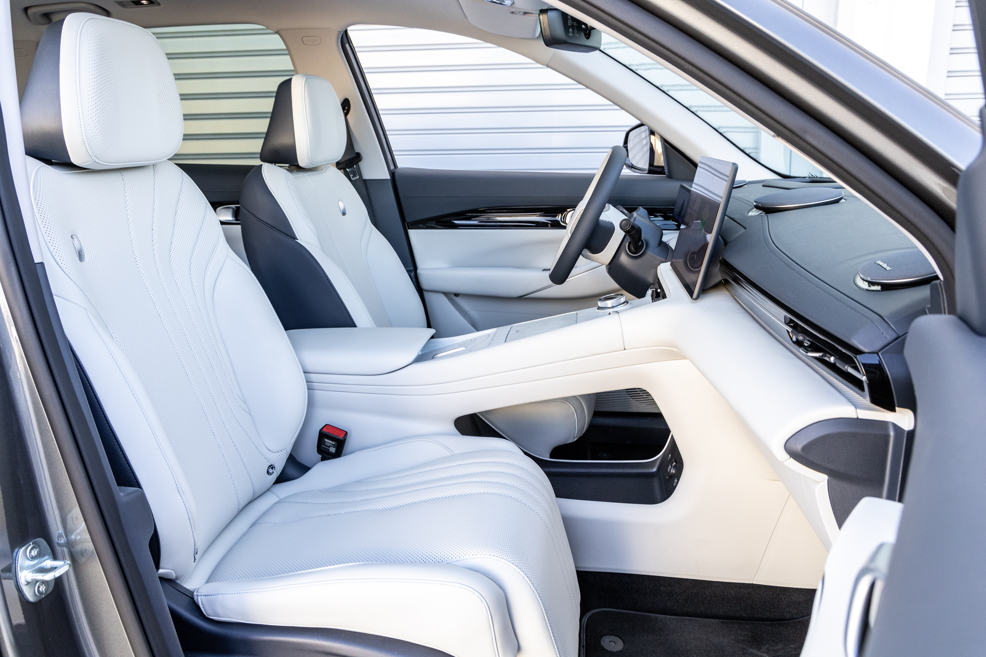 Test drive: Geely EX5, Photo © DRIVE Media Group/Thanassis Koutsogiannis