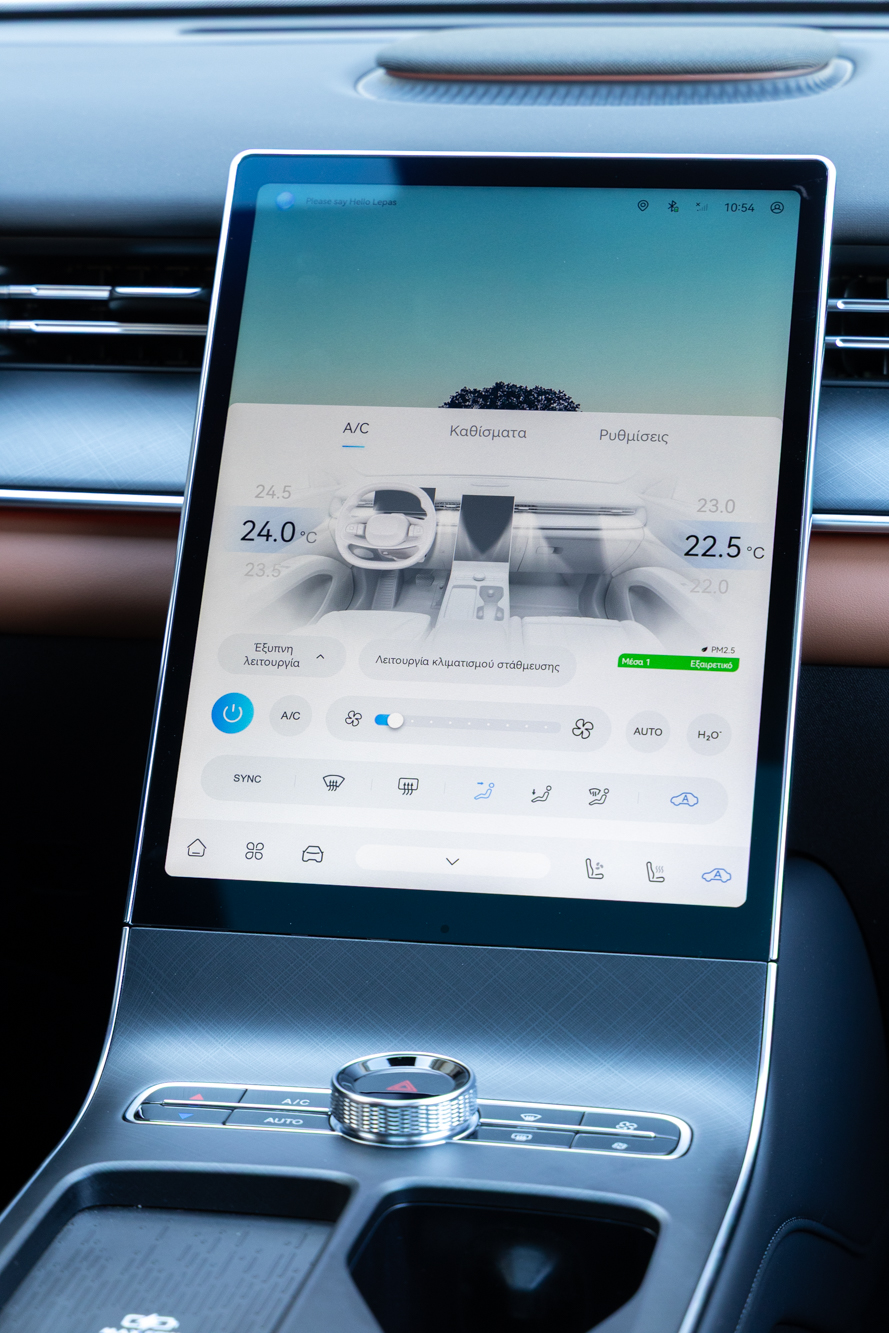 Test drive: Lepas L8 PHEV, Photo © DRIVE Media Group/Thanassis Koutsogiannis