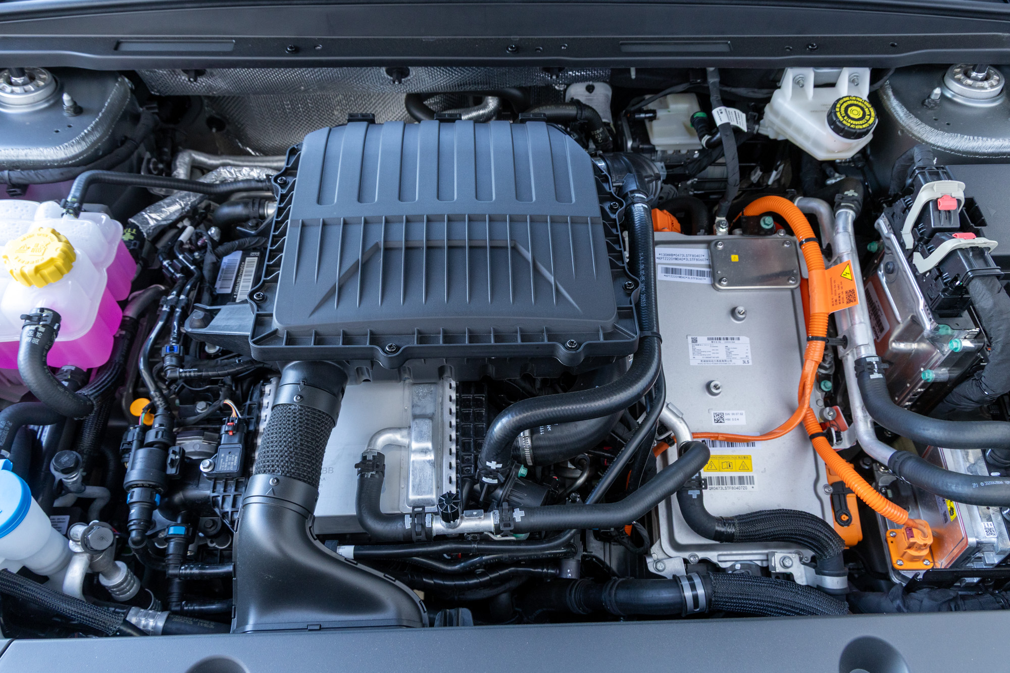 Test drive: Lepas L8 PHEV, Photo © DRIVE Media Group/Thanassis Koutsogiannis