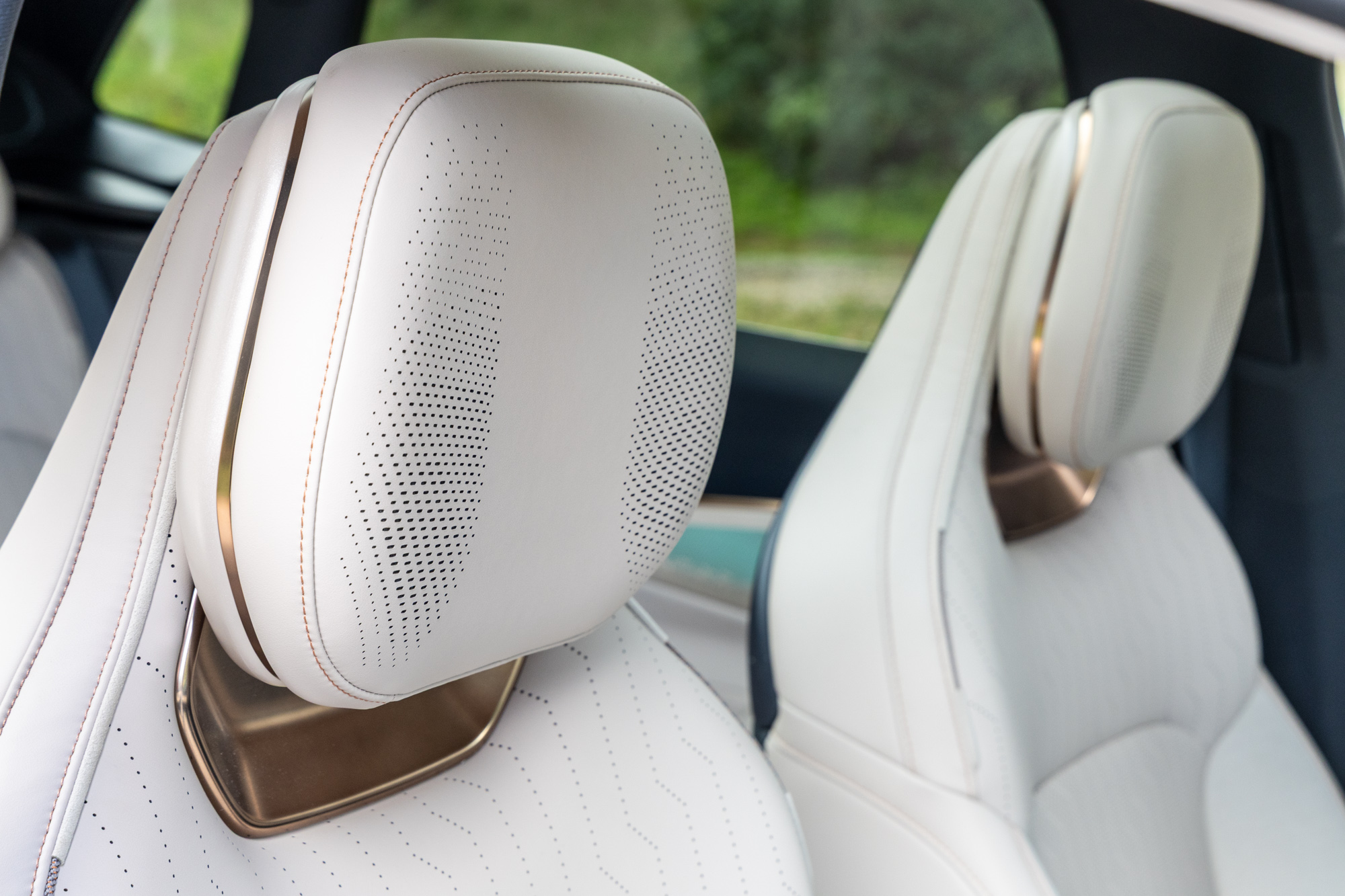 Test drive: Lynk & Co 08, Photo © DRIVE Media Group/Thanassis Koutsogiannis