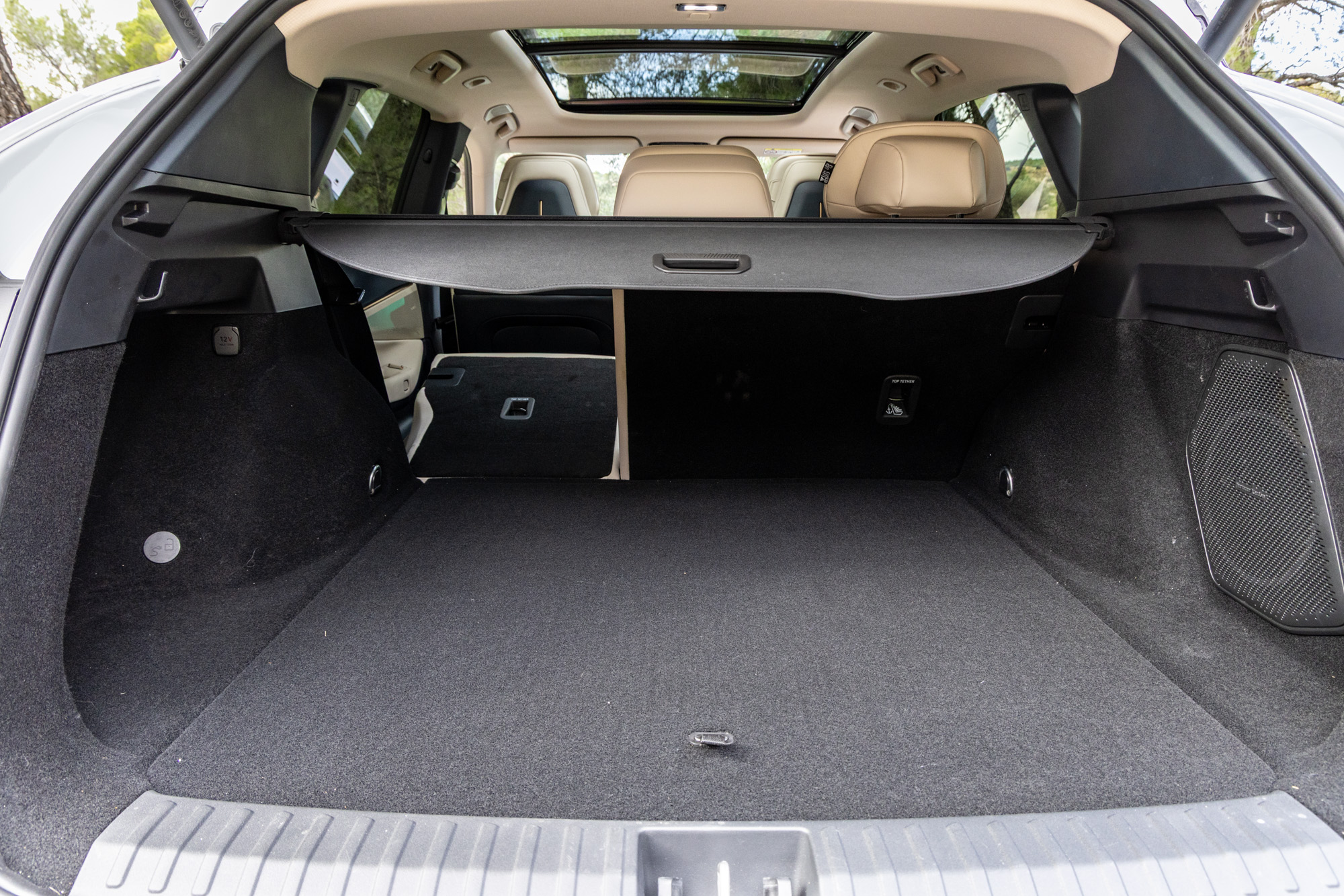 Test drive: Lynk & Co 08, Photo © DRIVE Media Group/Thanassis Koutsogiannis